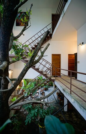 Courtyard - Atelier Kandy (Kandy)