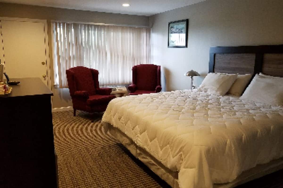 Individually furnished, soundproofing, iron/ironing board, free WiFi