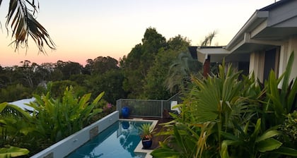Sunshine Coast Tropical Getaway