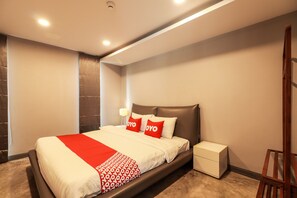 Suite, 2 Bedrooms | Desk, free WiFi, bed sheets