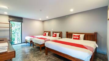 Suite superior | Escritorio, wifi gratis y ropa de cama