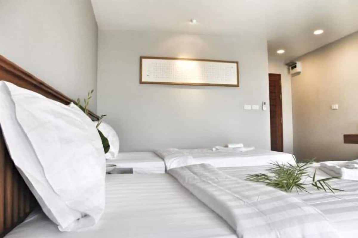 Bureau, Wi-Fi gratuit, draps fournis