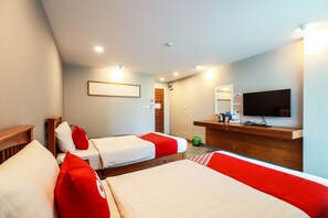 Habitación Deluxe con 2 camas individuales | Escritorio, wifi gratis, ropa de cama