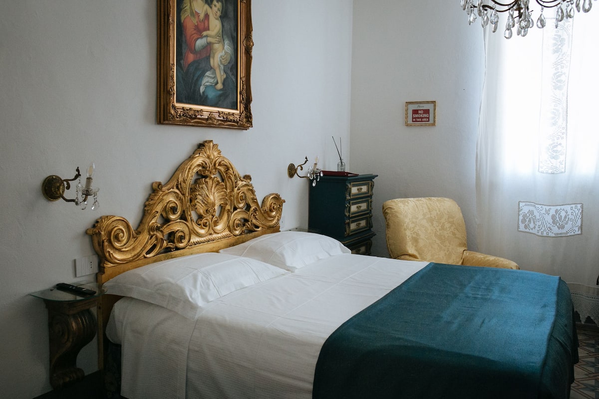 Superior Double Room, 1 Queen Bed, Non Smoking, City View | Egyptian cotton sheets, premium bedding, down comforters