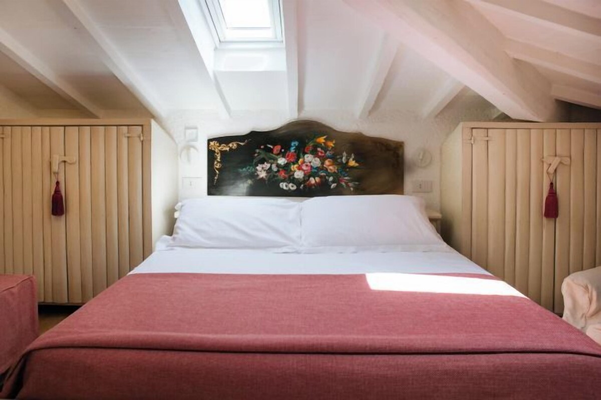 Sengetøy av topp kvalitet, dundyner og memory foam-senger