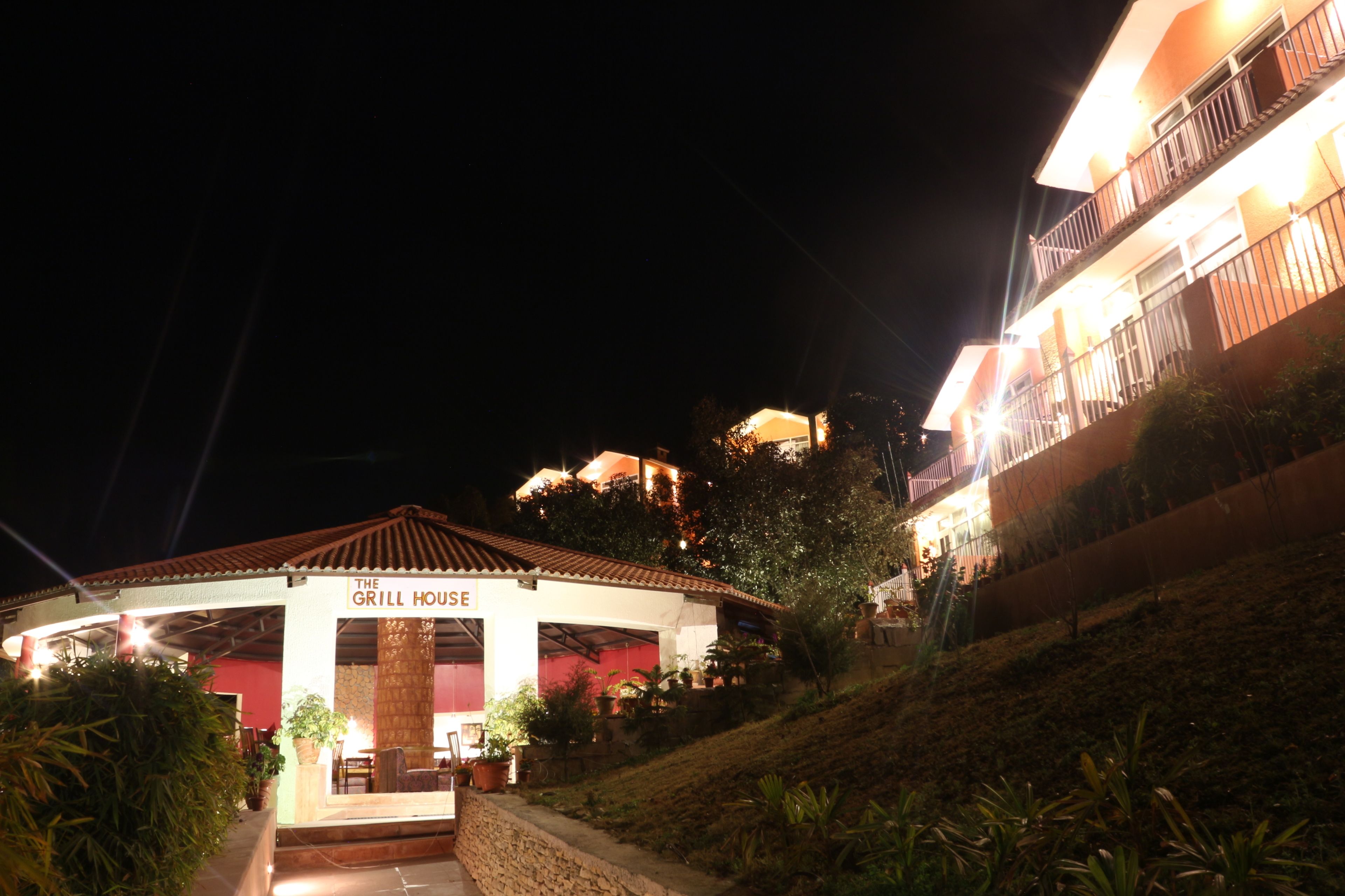 Façade de l’hébergement - soirée/nuit