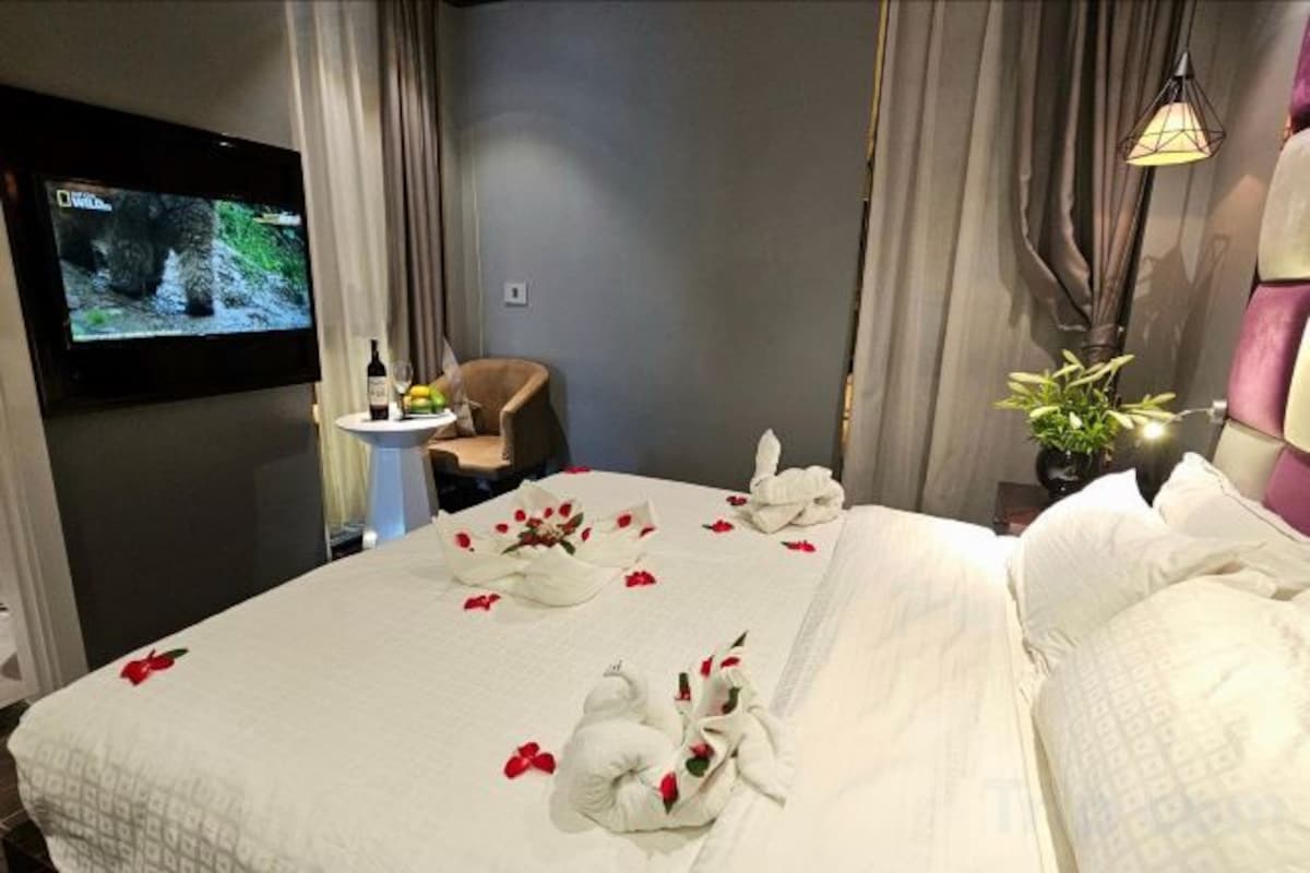 Deluxe Room with City View