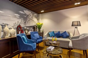 Business center - Hanoi La Storia Hotel (Hanoi)