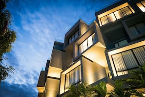 Exterior - Kalm Bangsaen Hotel (Chonburi)