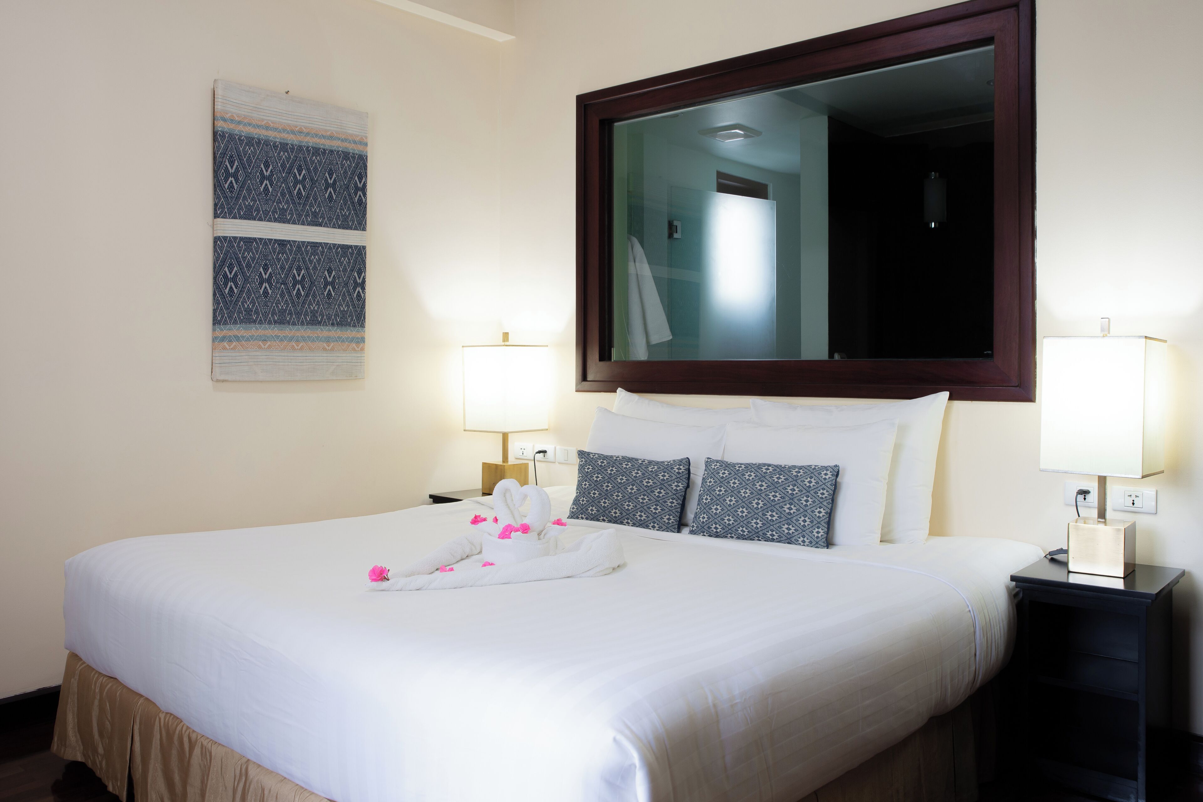 Deluxe Balcony (Double Bed) | Garden view