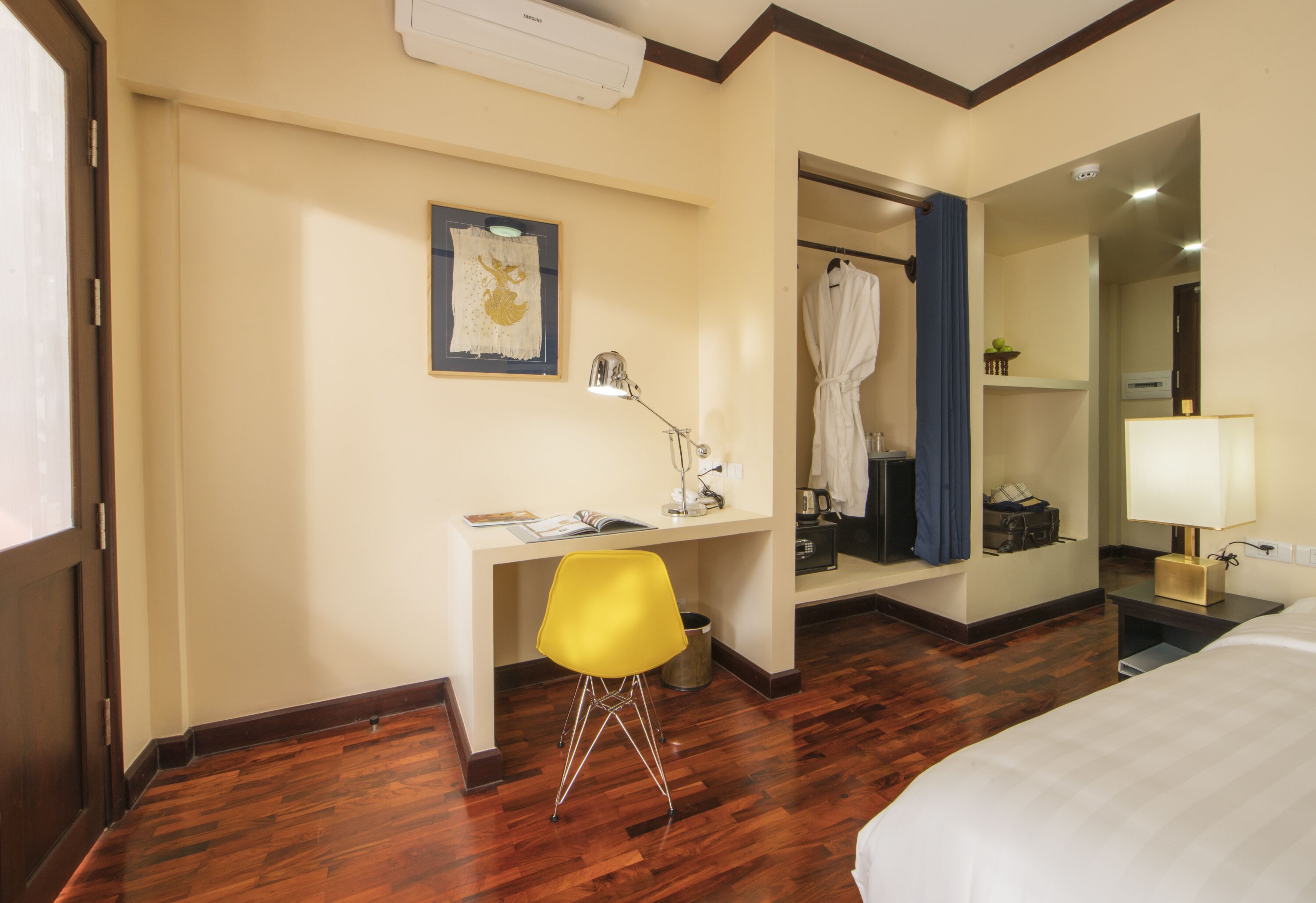 in-room safe, desk, laptop workspace, free wifi