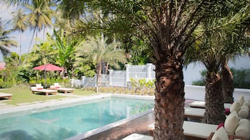 Piscine extérieure