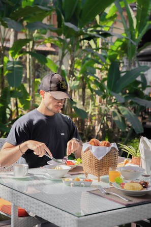 Daily buffet breakfast for a fee - Parasol Blanc Luang Prabang (Luang Prabang)