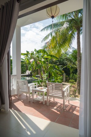 Minibaari, työpöytä, äänieristys, ilmainen Wi-Fi