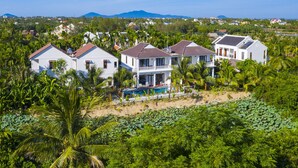 施設の正面