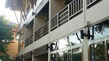 Plano