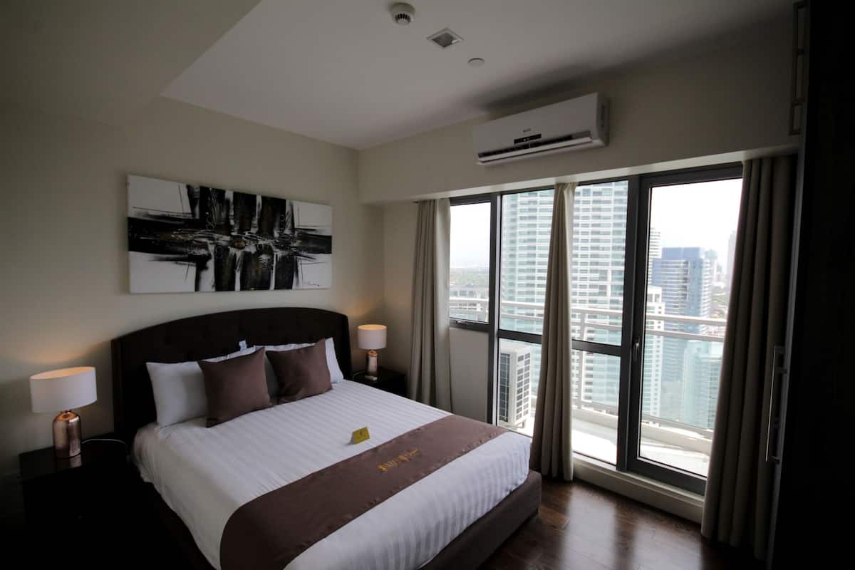 In-room safe, desk, iron/ironing board (on request), WiFi