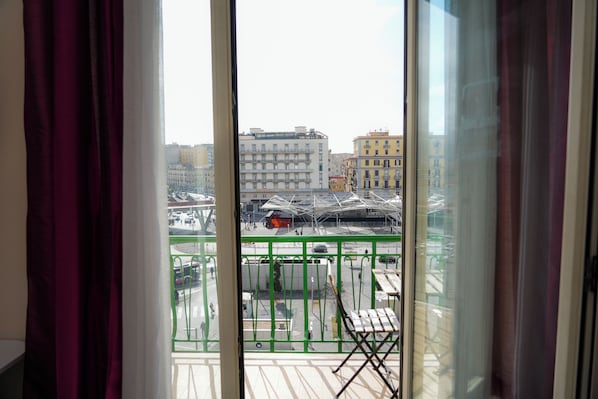Superior Double Room, 1 Double Bed, City View | In-room safe, desk, soundproofing, free WiFi - B&B Paradise (Naples)
