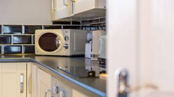 Apartment, Private Bathroom (One Bedroom ) | Dapur berkongsi