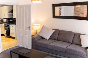 Huoneisto, oma kylpyhuone (One Bedroom ) | Lounge