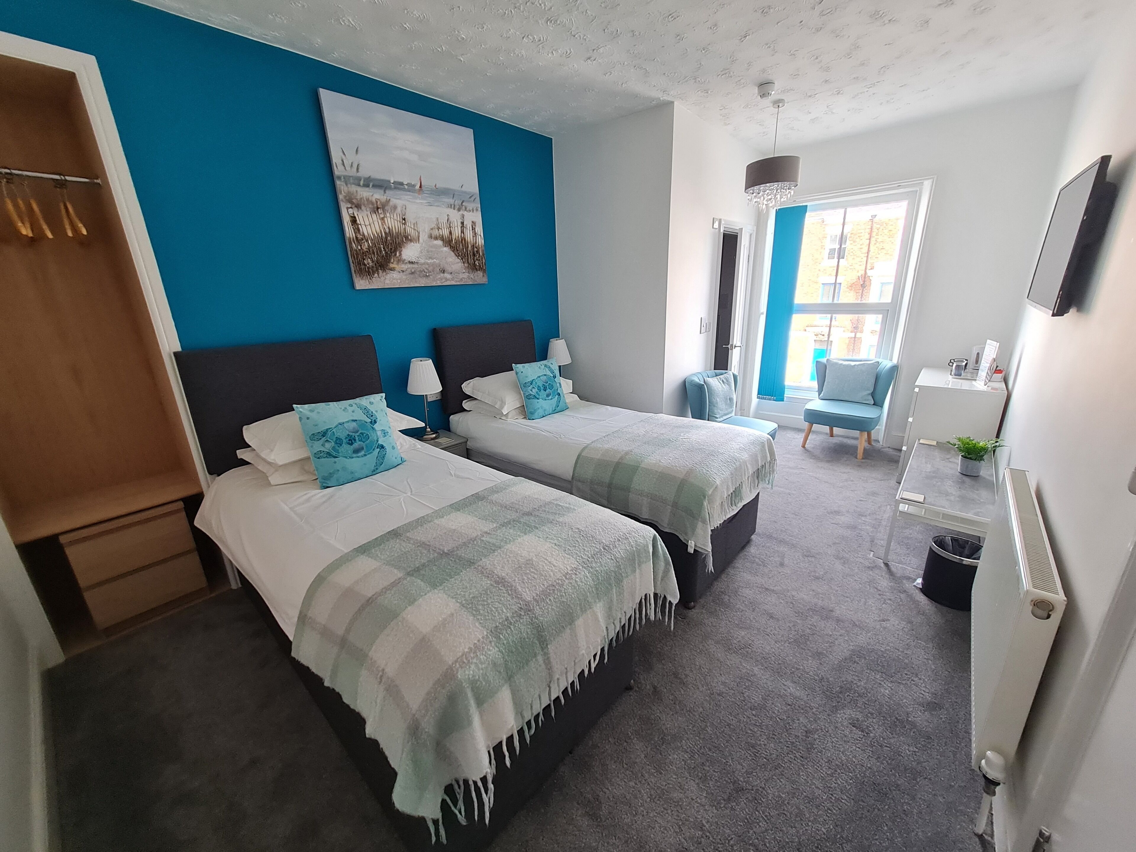 deluxe double or twin room (2nd floor) | 1 bedroom, blackout curtains, bed sheets