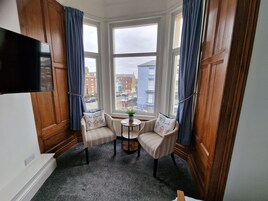 Dobbeltværelse (1st Floor) | Mørklægningsgardiner, sengetøj