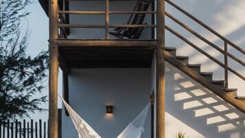 Estúdio com Vista do Mar | Frigobar, cofres nos quartos, cortinas blackout, Wi-Fi de cortesia