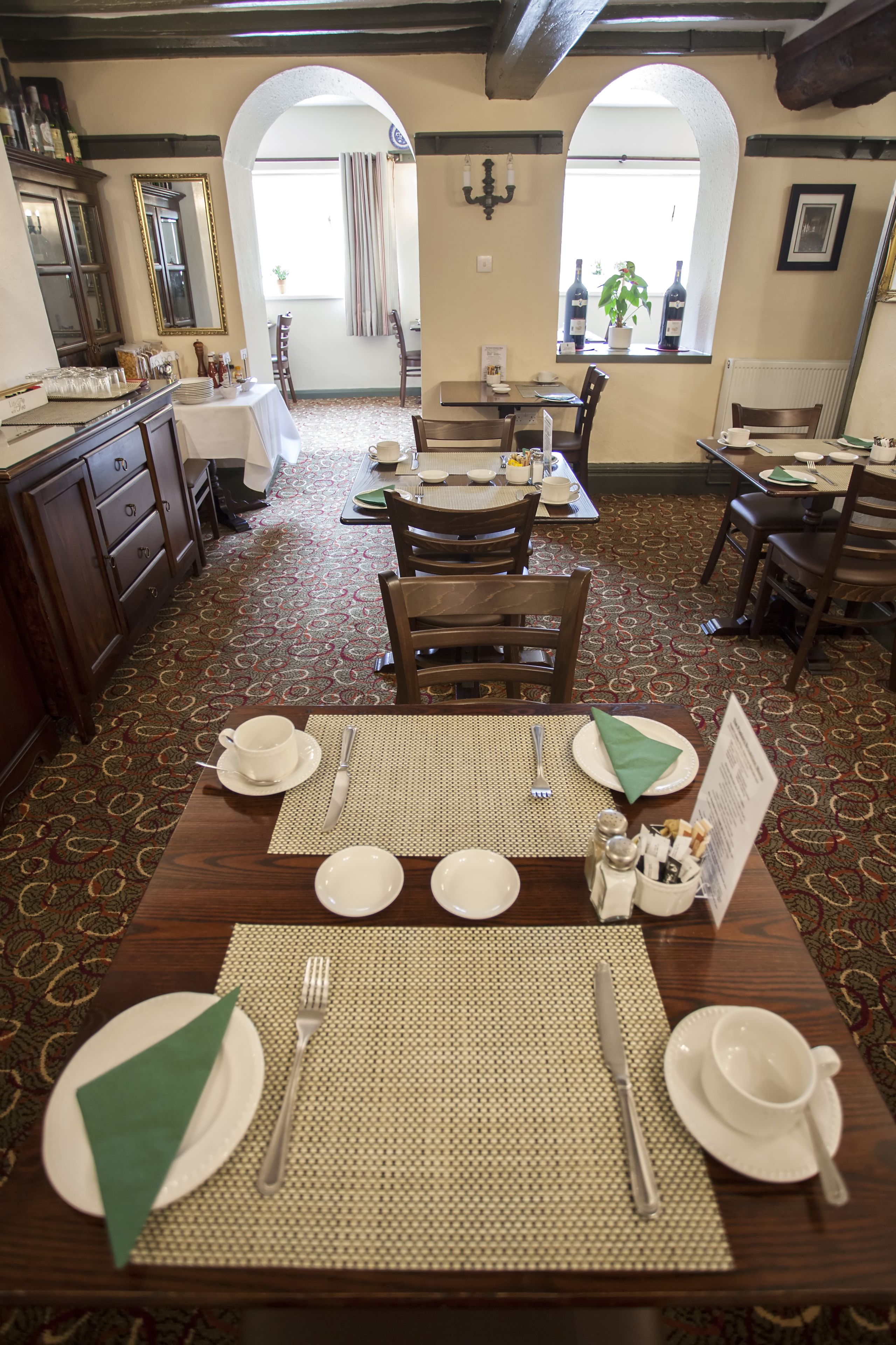 daily full breakfast (gbp 10 per person)