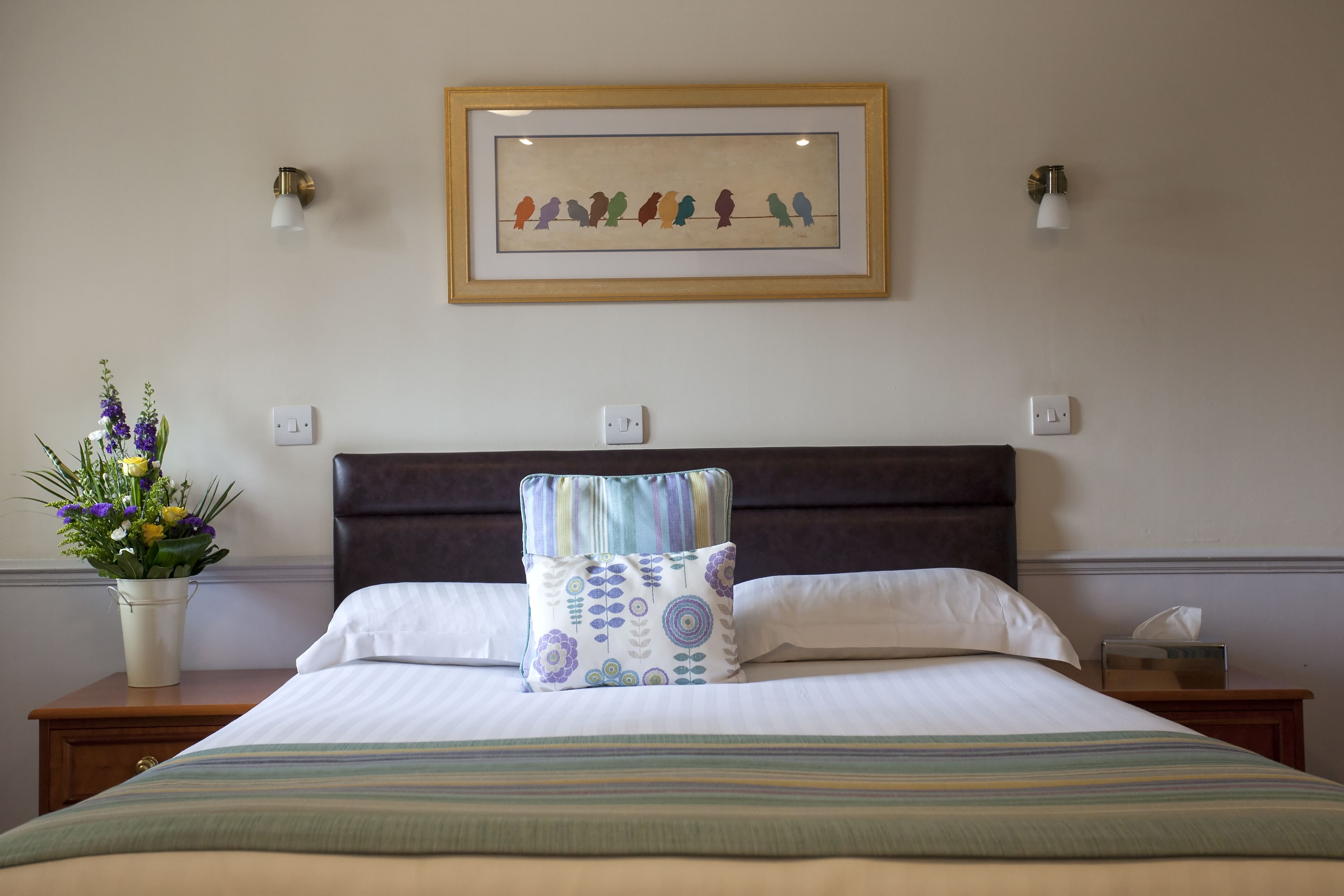 room, 1 king bed (ground floor) | desk, free wifi, bed sheets