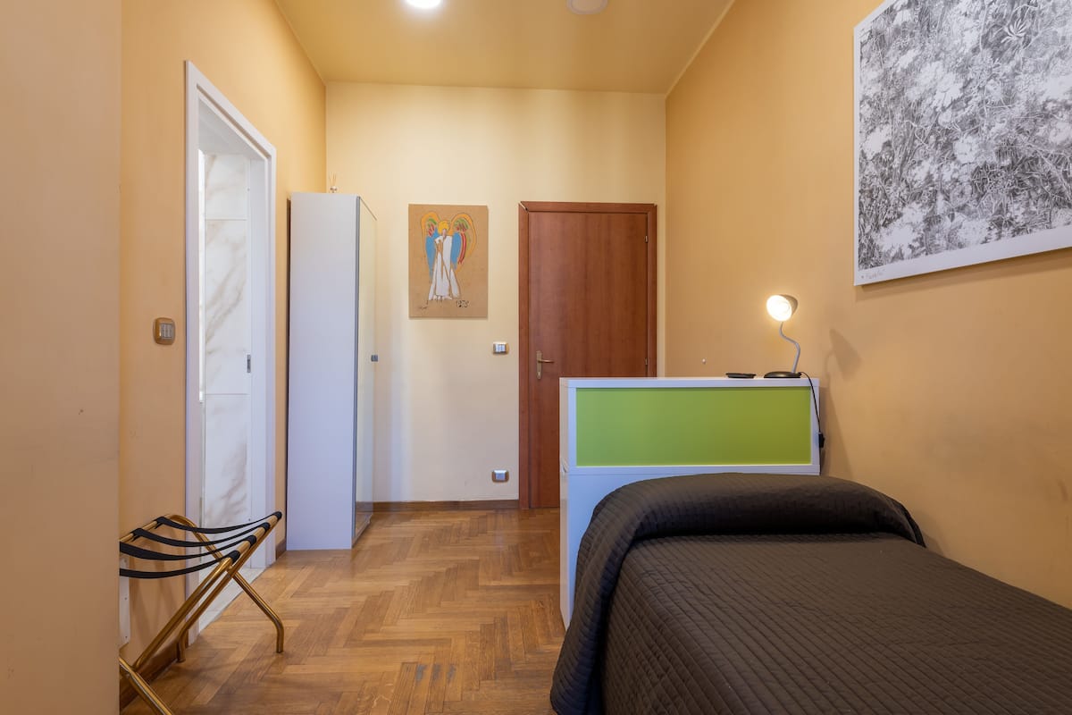 Singola Deluxe | Wi-Fi gratuito, lenzuola