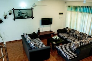 Living room - Sholay Villa (Galle)