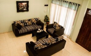 Sala de estar en el lobby