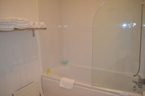 Appartamento, 3 camere da letto | Bagno | Combinazione doccia/vasca, asciugacapelli, shampoo