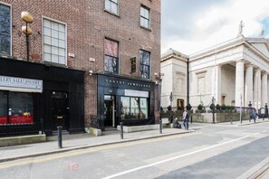 Exterior - Metrostays - O'Connell Street 85-3 (Dublin)