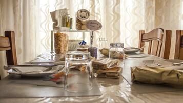 Tägliches inbegriffenes Frühstücksbuffet