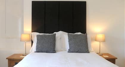 Ty Helyg Guest House