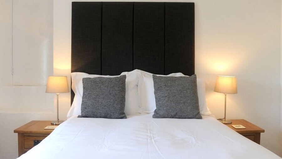 Ty Helyg Guest House