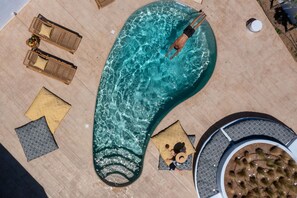3 outdoor pools, pool umbrellas, pool loungers - Alyko Villas (Naxos)
