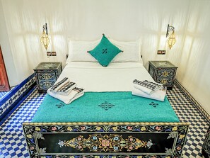 Desk, soundproofing, iron/ironing board, free cots/infant beds - Riad Farah (Fes)