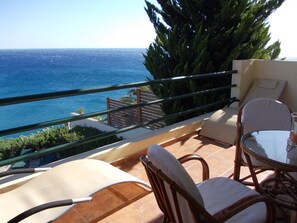 Duplex, 2 Bedrooms, Private Pool, Sea View (Chryssa) | Terrace/patio