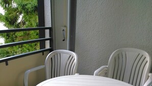 Condo, 1 chambre, balcon | Terrasse/patio