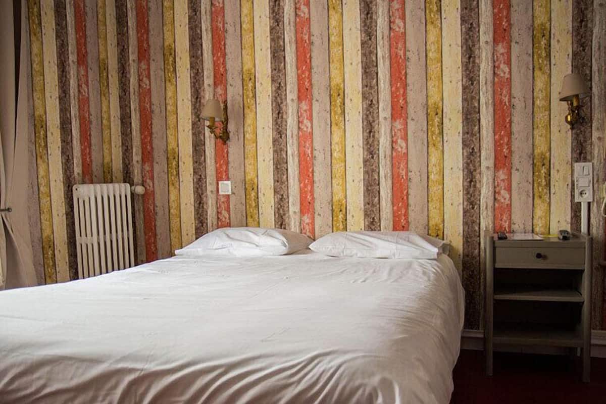 Classic Double Room | Desk, cribs (surcharge), rollaway beds (surcharge), WiFi (free)