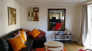 Apartment, 2 Bedrooms | Living room | LCD TV