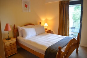 Apartment, 1 Bedroom | 1 bedroom, iron/ironing board, WiFi (free) - MetroStays - Riverside Apartment (Dublin)
