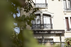 Front of property - Hôtel Terminus (Cahors)