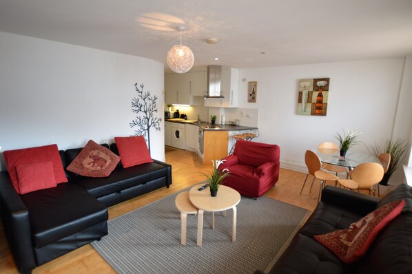 Apartment, 2 Bedrooms | Living area - MetroStays - Stephen's Green 7-1 (Dublin)