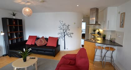 MetroStays - Stephen's Green 7-1