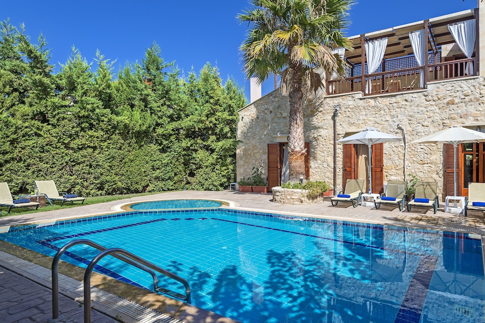 Amazing Villas in Crete