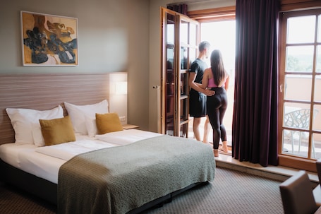 Standard Double Room | In-room safe, individually decorated, individually furnished, desk