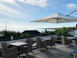 Terrace/patio - Sandkaas Badehotel (Allinge)